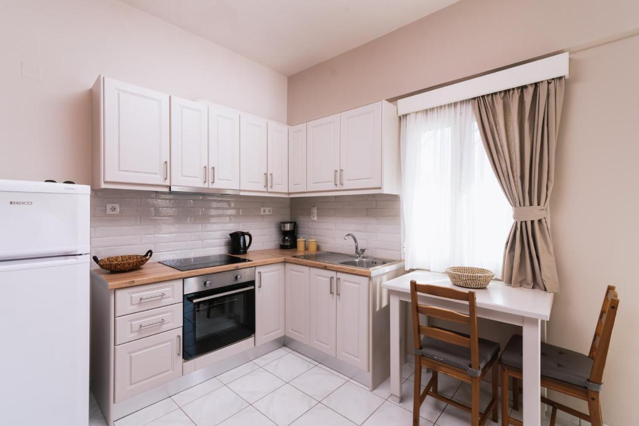 Filia Apartments Pitsidia Exterior photo