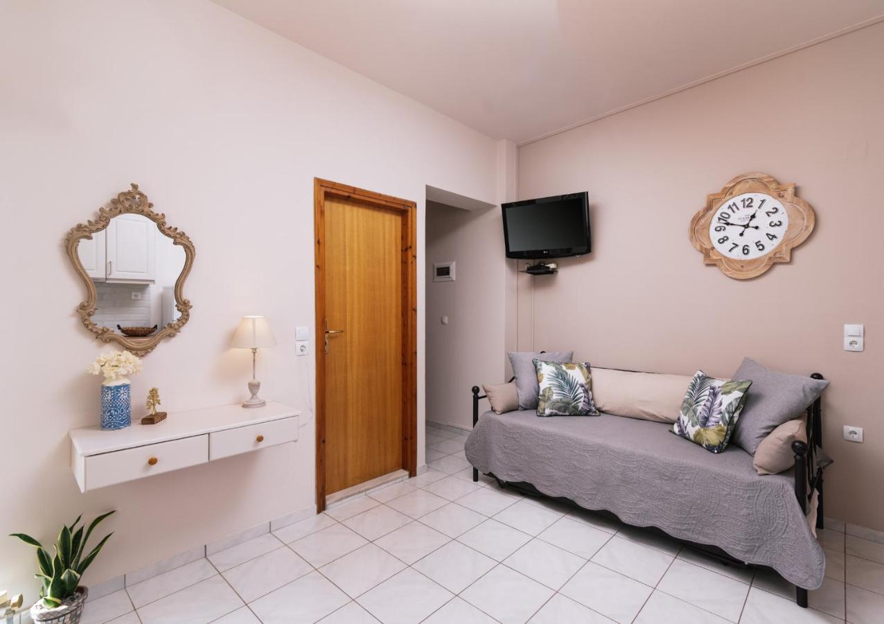 Filia Apartments Pitsidia Exterior photo
